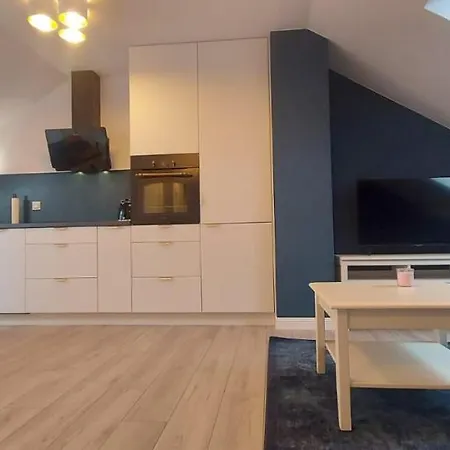 Kameralny Nieopodal Gdyni Parking New *