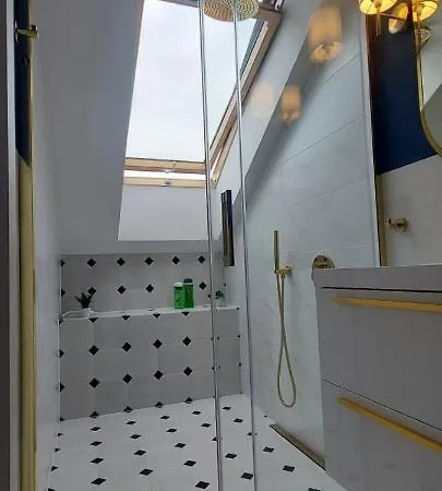 Kameralny Nieopodal Gdyni Parking New Pogorze