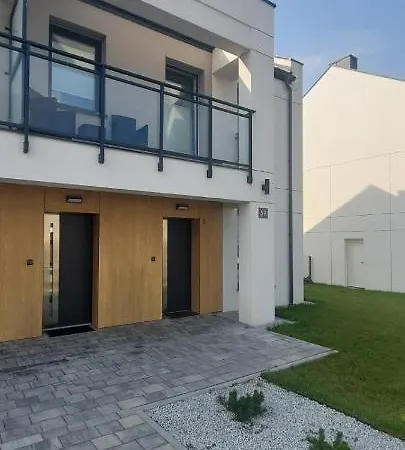 Kameralny Nieopodal Gdyni Parking New Pogorze