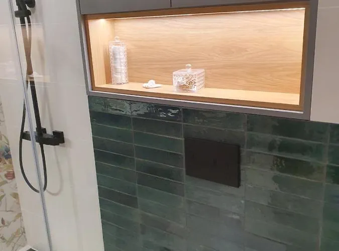 Kameralny Nieopodal Gdyni Parking New Pogorze