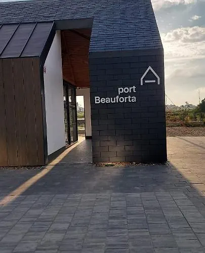 Kameralny Nieopodal Gdyni Parking New شقة *