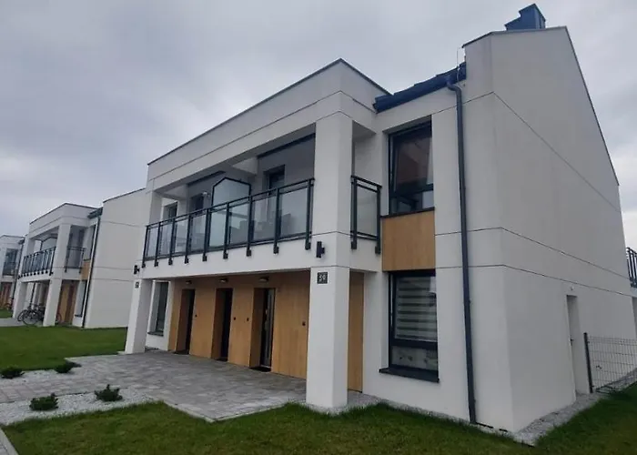 Kameralny Nieopodal Gdyni Parking New Pogorze