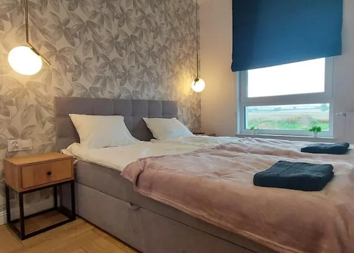 Kameralny Nieopodal Gdyni Parking New شقة