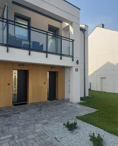 Kameralny Nieopodal Gdyni Parking New Pogorze