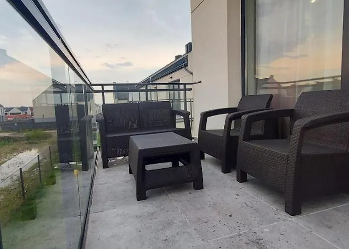 Kameralny Nieopodal Gdyni Parking New Pogorze